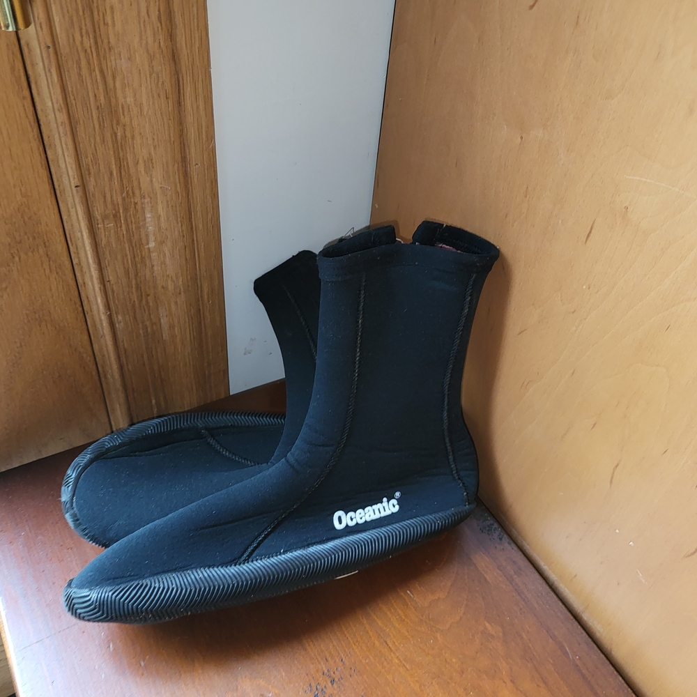 Oceanic Black Neoprene Dive Boots